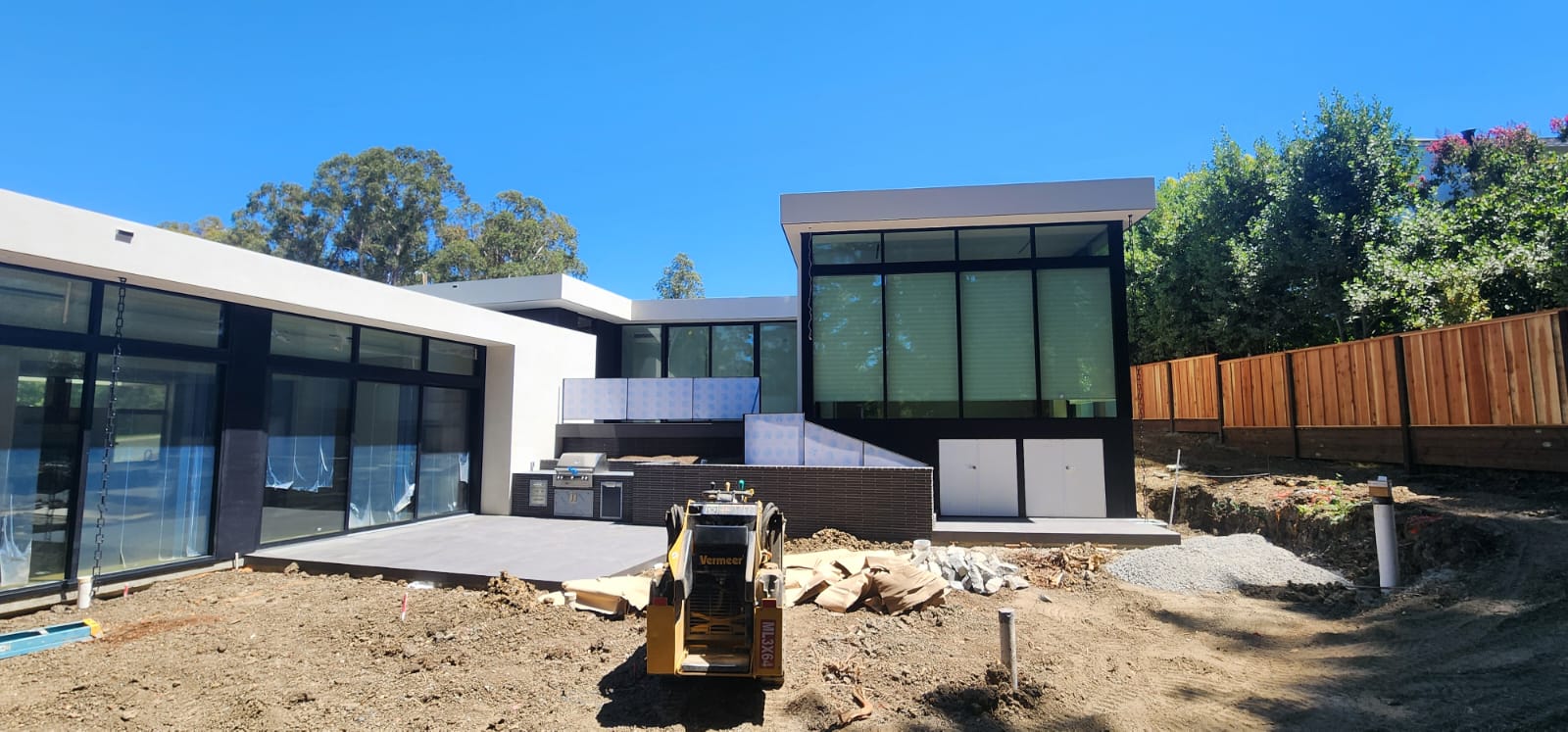 c914c5fd-396a-46f9-8b1a-f9b9e6133d53 (2)