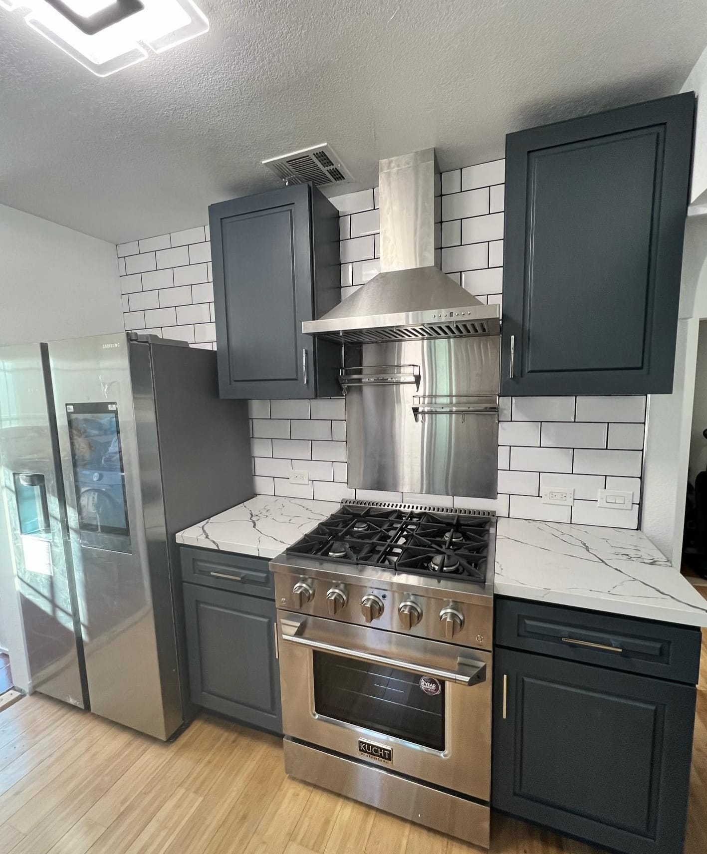 da6cc793-d50d-4eb8-be6c-a3770e51f4dc (2)